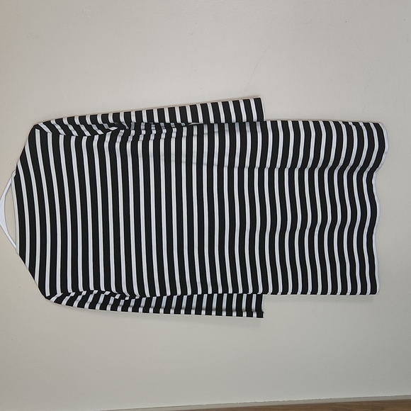 Kate Spade Black & White Striped Long Sleeve Dress w/ Front Pockets - Picture 5 of 5